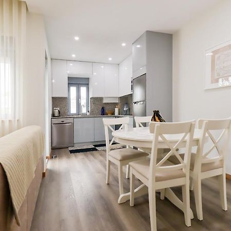 Apartamento Tiana - no centro com pátio Viana do Castelo Esterno foto