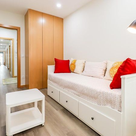Apartamento Tiana - no centro com pátio Viana do Castelo Esterno foto
