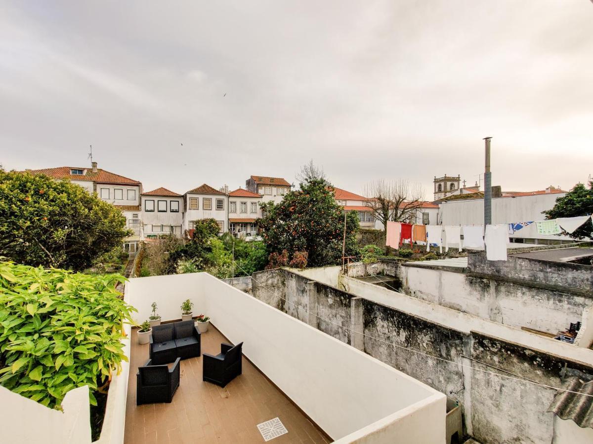 Apartamento Tiana - no centro com pátio Viana do Castelo Esterno foto