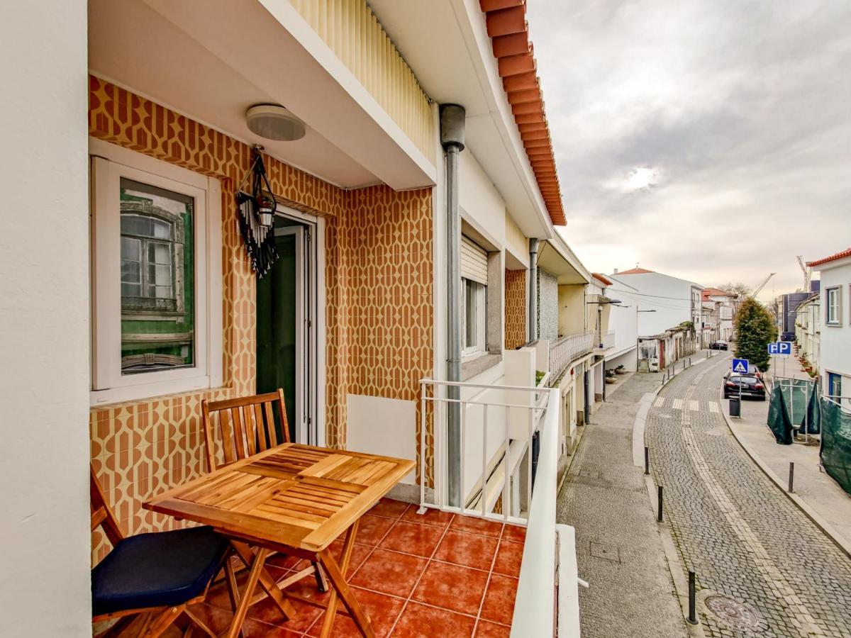 Apartamento Tiana - no centro com pátio Viana do Castelo Esterno foto