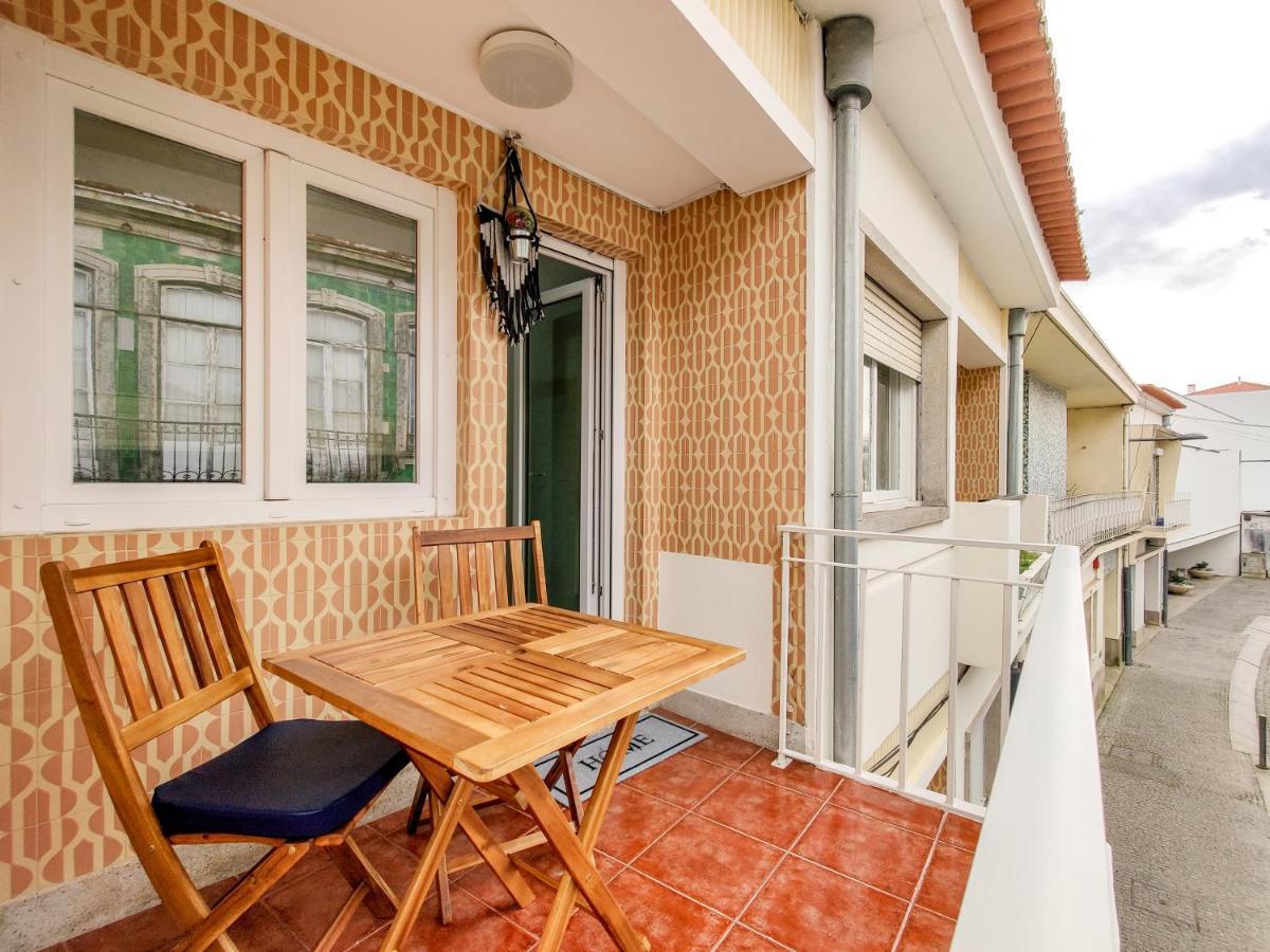 Apartamento Tiana - no centro com pátio Viana do Castelo Esterno foto