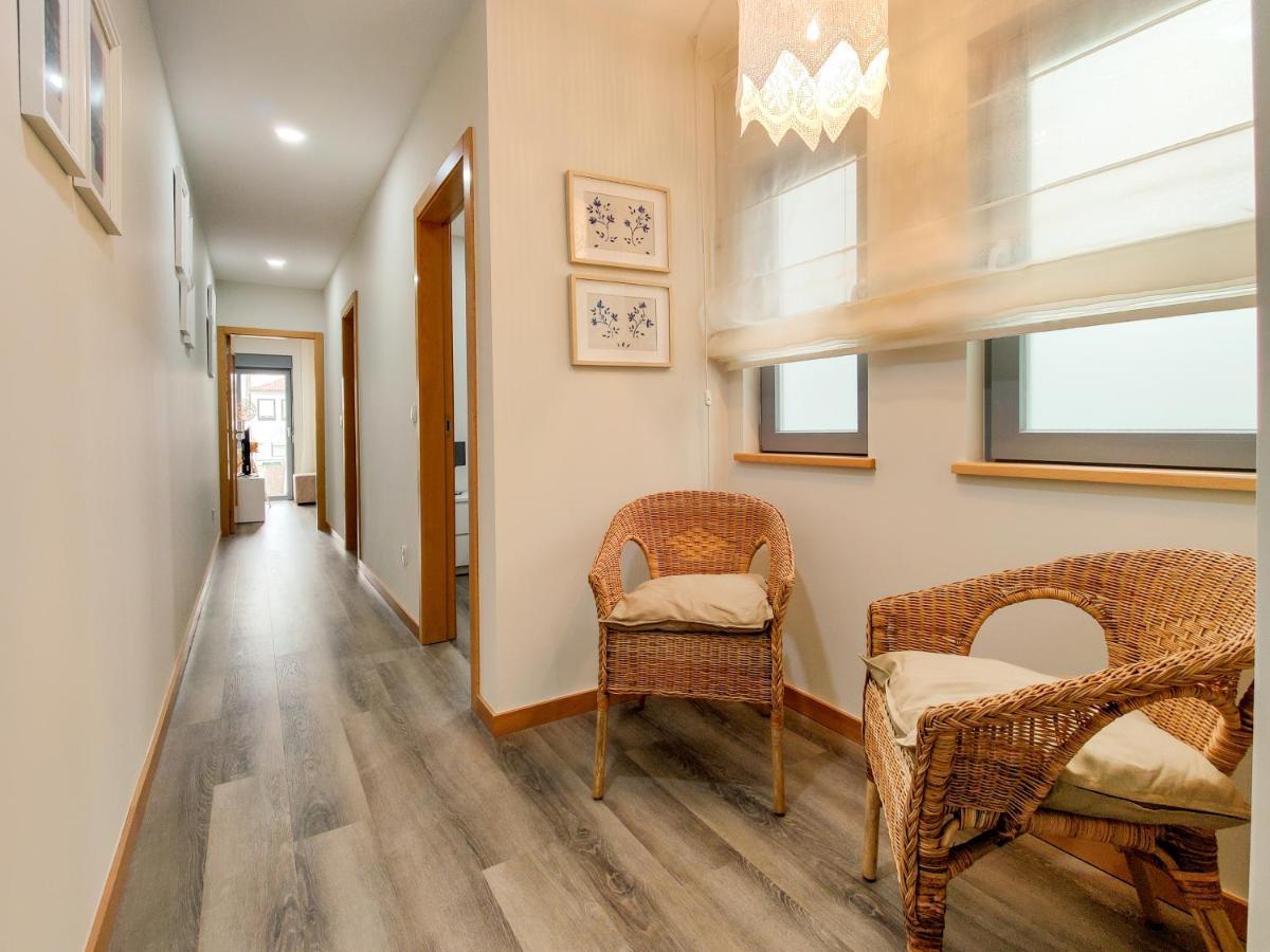 Apartamento Tiana - no centro com pátio Viana do Castelo Esterno foto